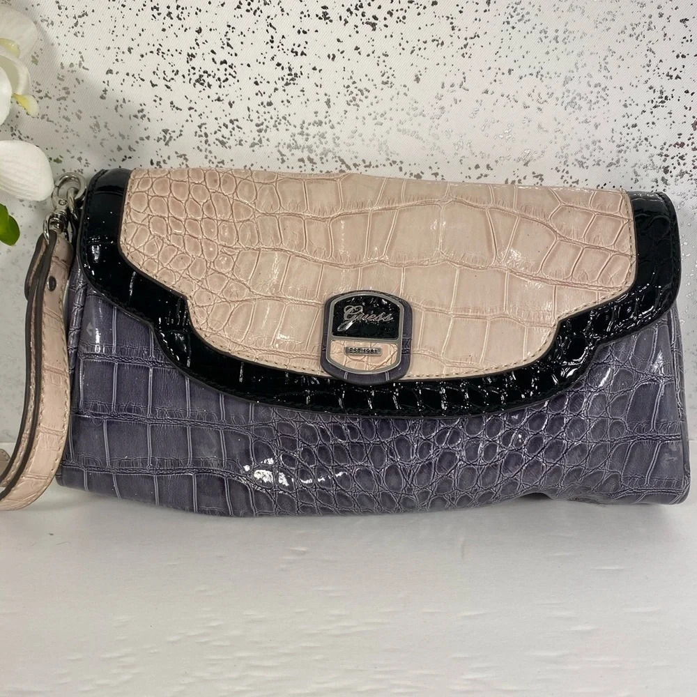 Guess Purple & Cream Reptile Pattern Wristlet - Picture 4 of 11